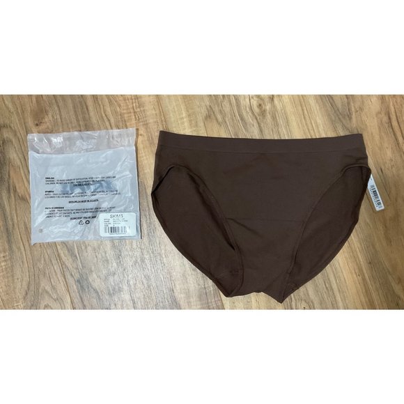 NWT Women's SKIMS Mid-Rise Bikini Brief Size: Small - Picture 2 of 6